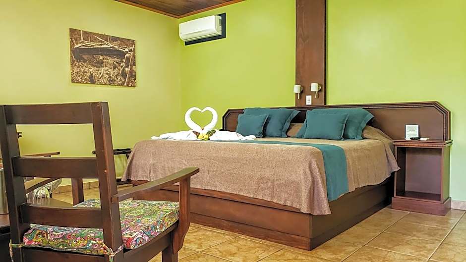 Volcano Lodge, Hotel & Thermal Experience