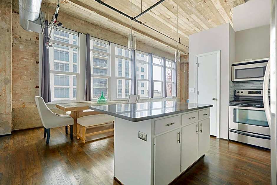 Reside Houston Downtown, a Wyndham Residence