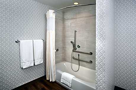 Queen Room with Two Queen Beds - Mobility and Hearing Access