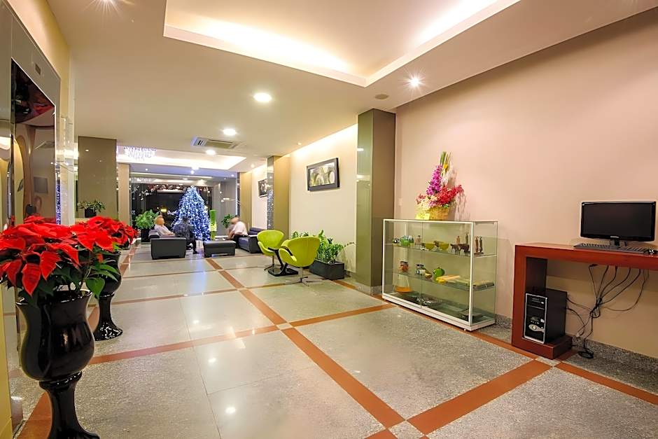 Central Park Saigon Hotel