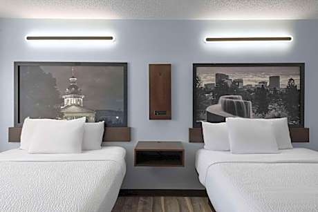 Queen Room with Two Queen Beds - Non- Smoking