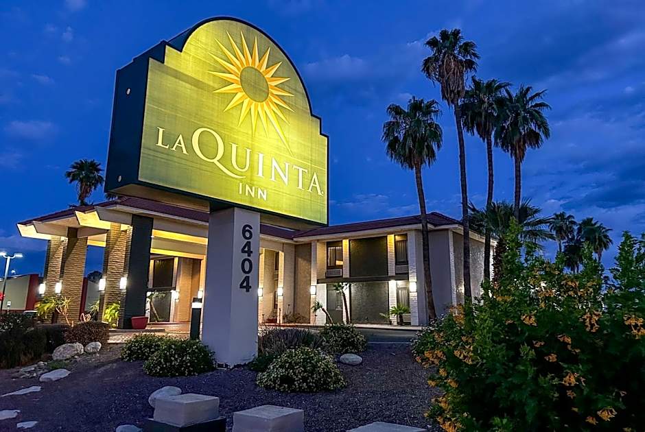 La Quinta Inn & Suites by Wyndham Tucson East