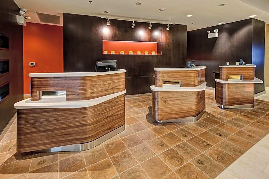 Courtyard by Marriott Westbury Long Island