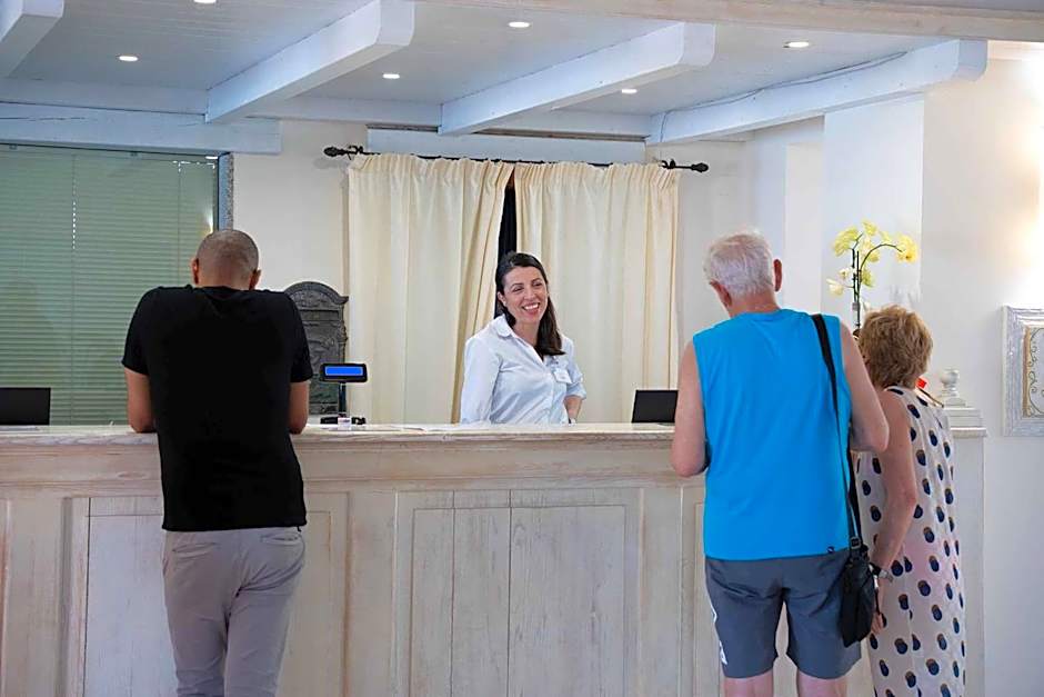 Hotel Club & Village Cala Fiorita