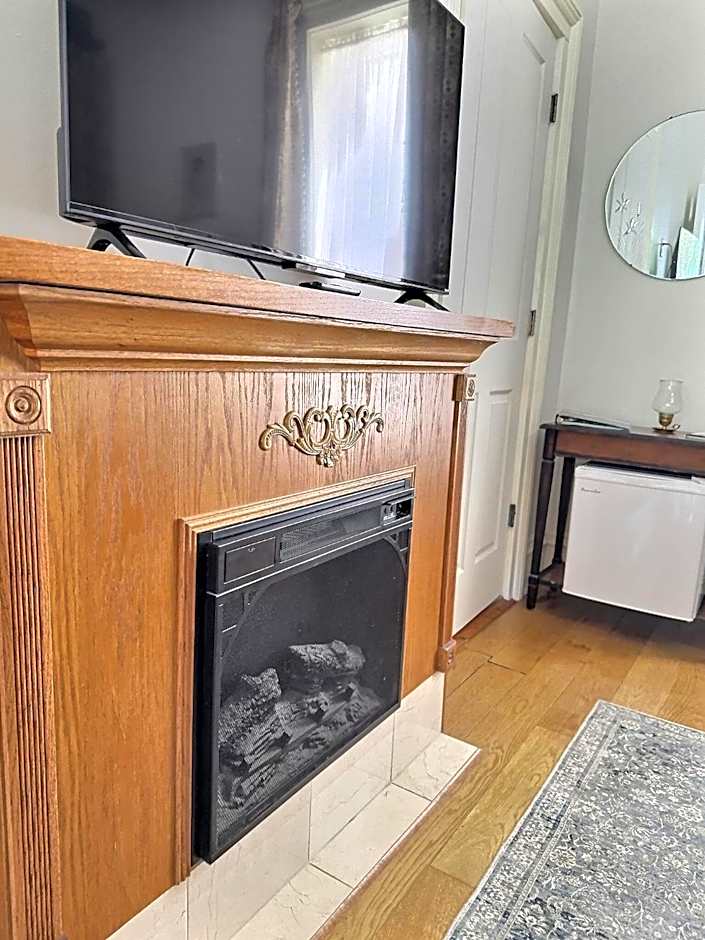 Historic Sion Bass Guest House