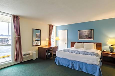 King Room - Non-Smoking