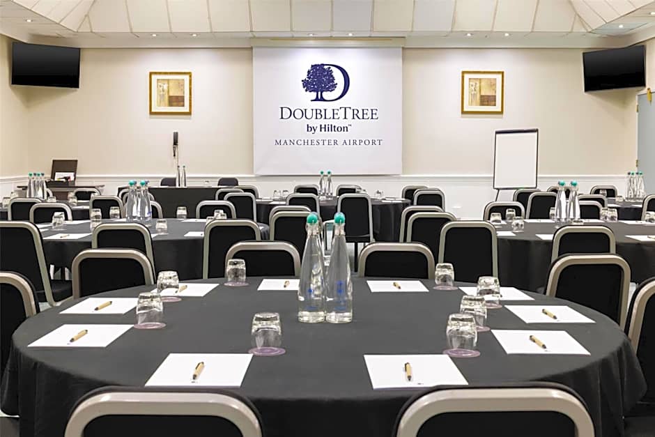DoubleTree by Hilton Manchester Airport