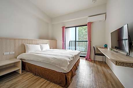 Family Room with Lake View