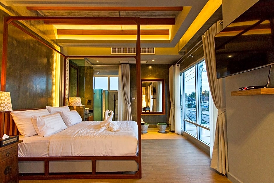 Kroque Boutique and Bistro Hotel