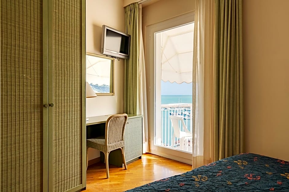 Hotel Scogliera
