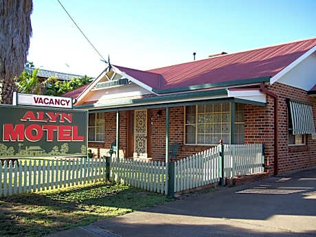 Alyn Motel