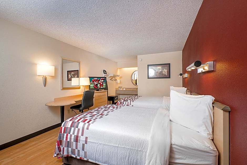 Red Roof Inn Detroit - Roseville/ St Clair Shores