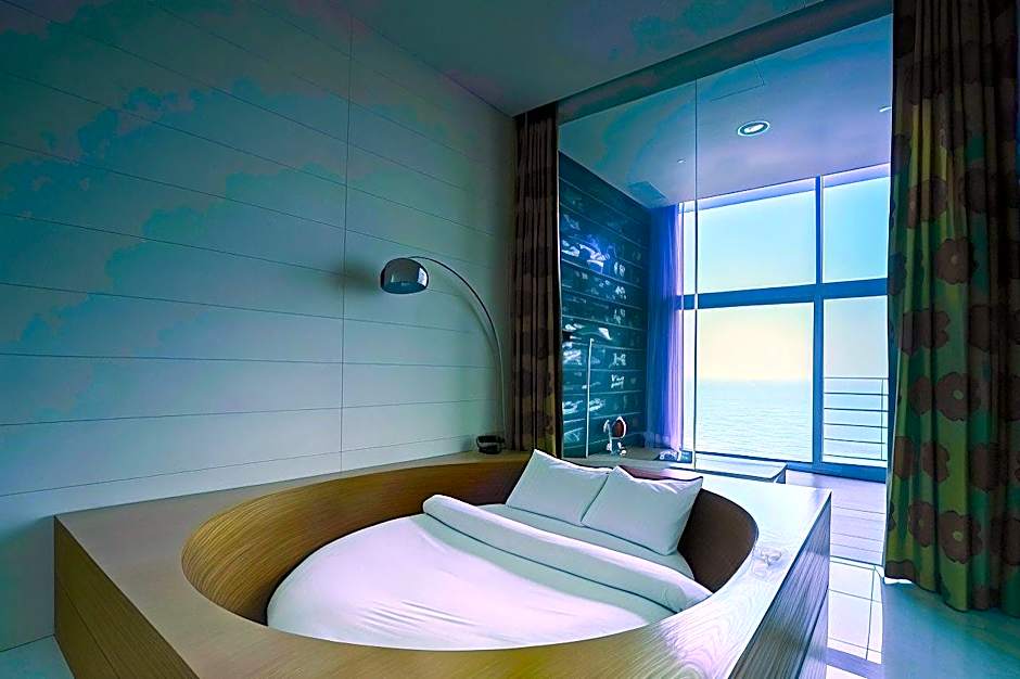 Haslla Art World Museum Hotel