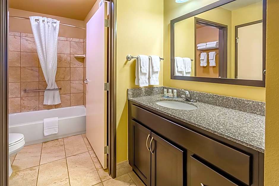 Landmark Suites - Williston