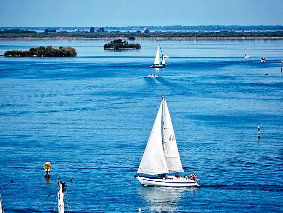 Laguna Faro Suites - Adults Only