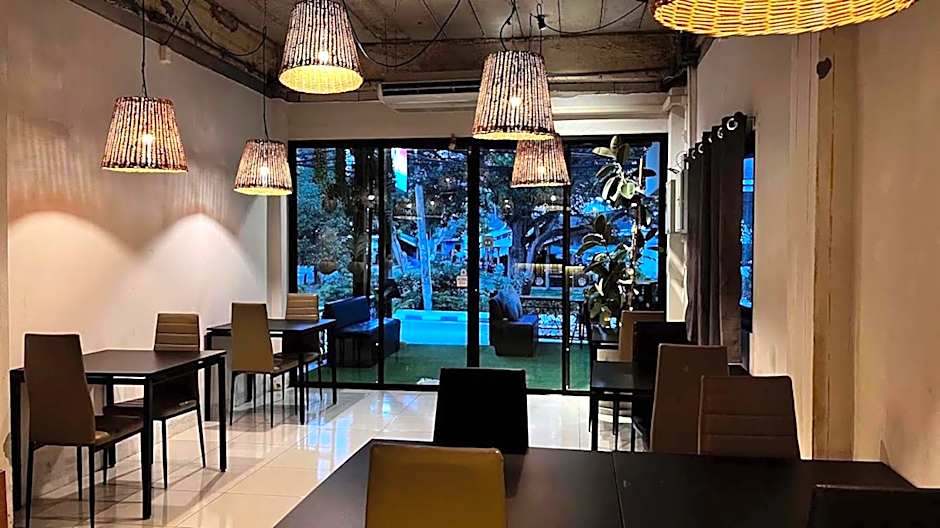 Coco Mountain View Guest House Hotel