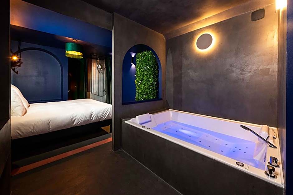 Minamina, chambre avec jacuzzi privatif