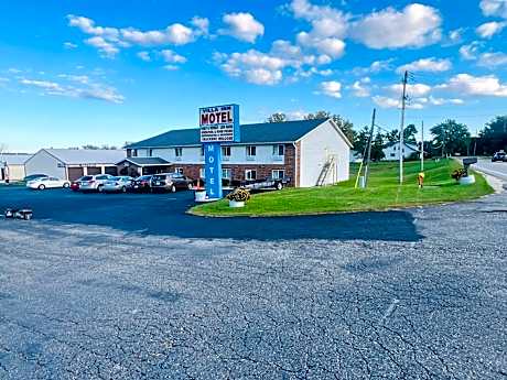 Villa Inn Motel Near Hwy 12 WI Capital O