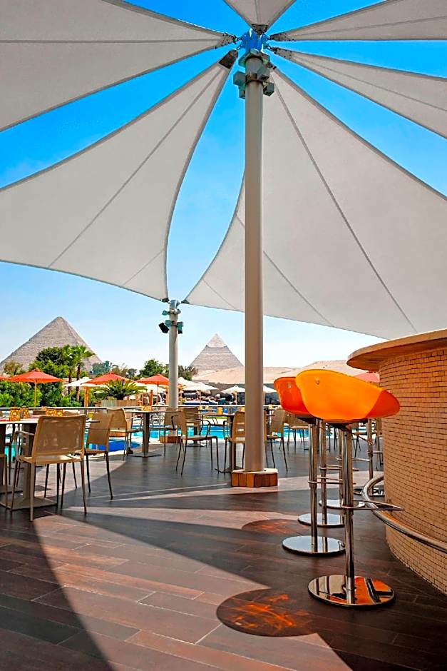 Le Meridien Pyramids Hotel & Spa
