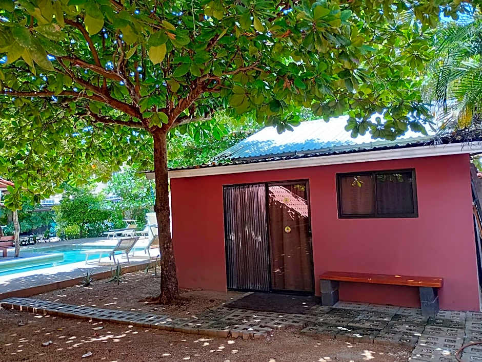 TamaHostel & Glamping