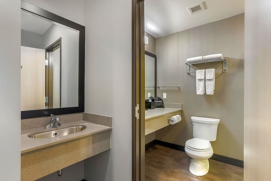 Best Western Plus East Side