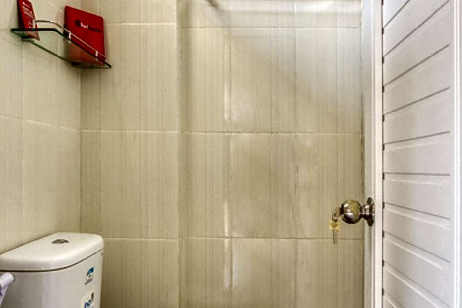 RedDoorz @ Plemburan Jakal 2