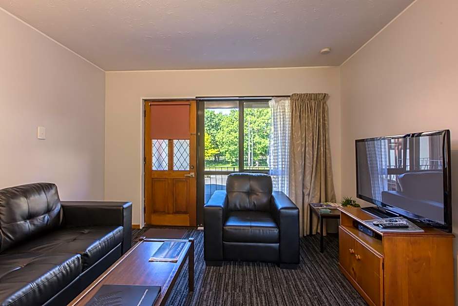Argyle On The Park - Central Christchurch Motel Overlooking Hagley Park