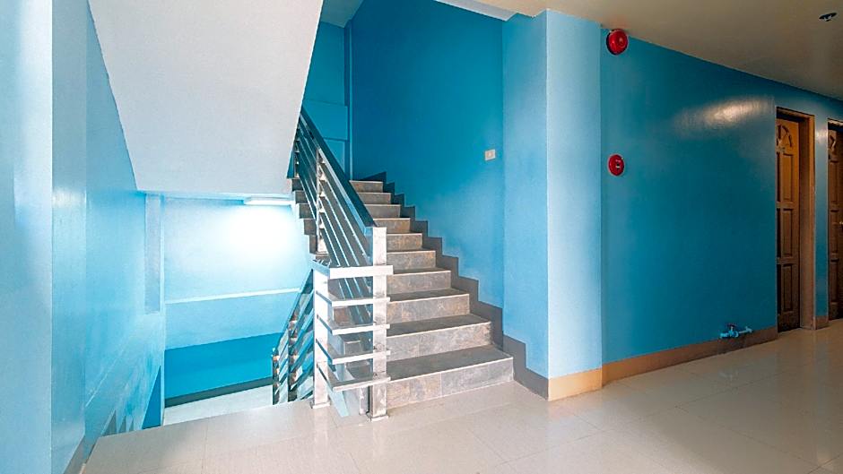 RedDoorz @ Isabelita Hotel Tugegarao