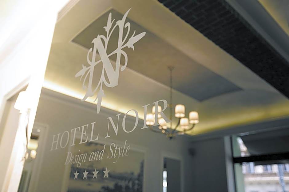 Hotel Noir