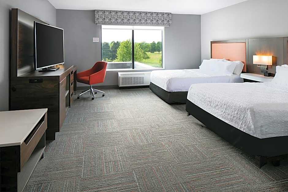 Hampton Inn By Hilton & Suites West Bend