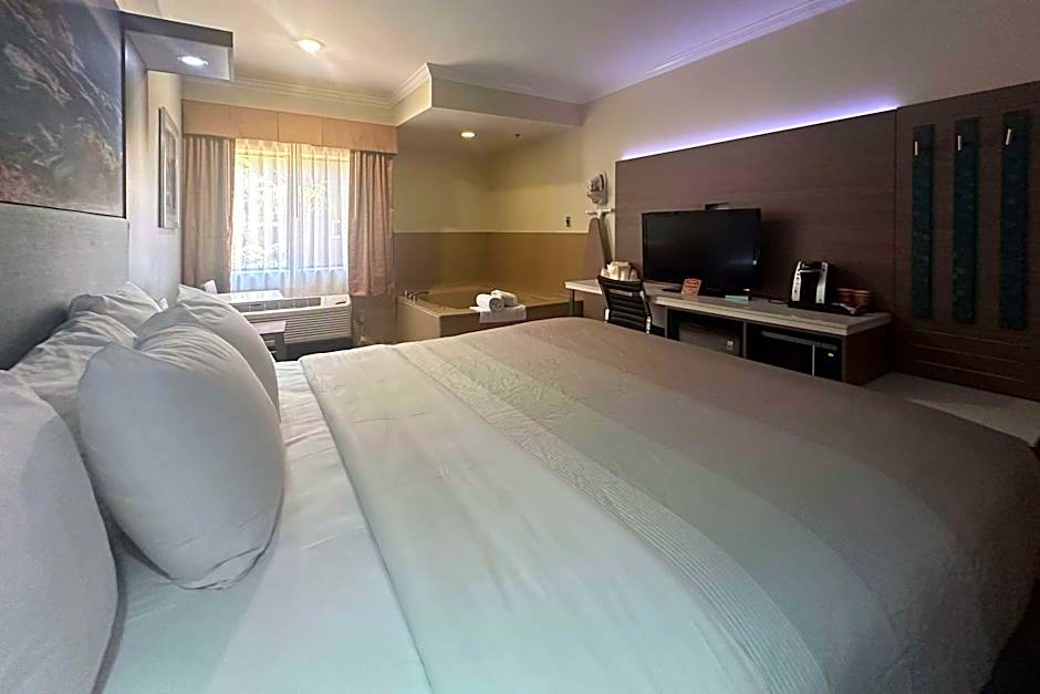Quality Inn & Suites Los Angeles Airport - LAX