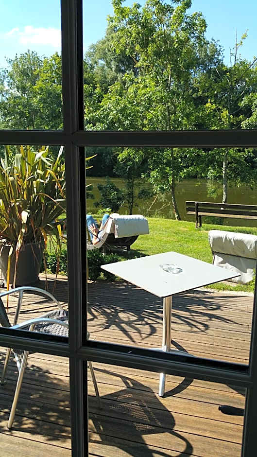 Logis Auberge De La Riviere