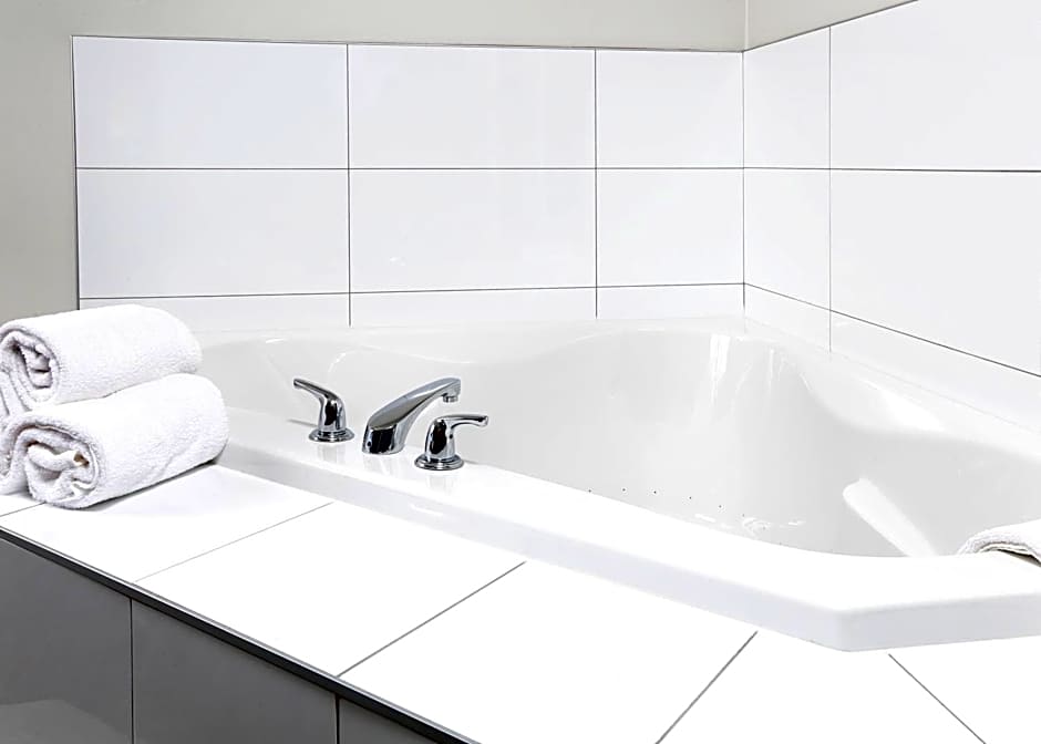 Canad Inns Destination Centre Club Regent Casino Hotel