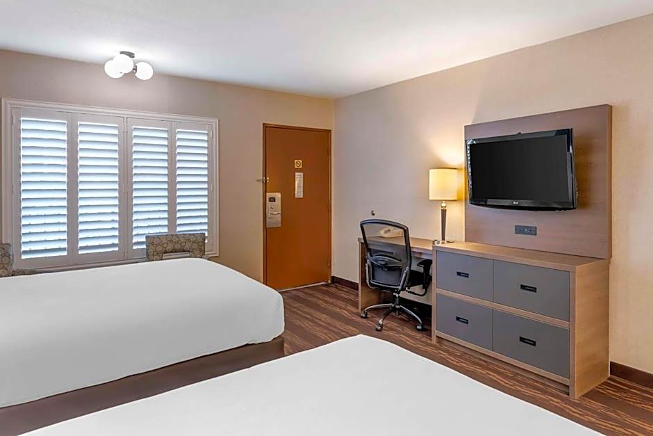 Best Western Plus Stovall's Inn