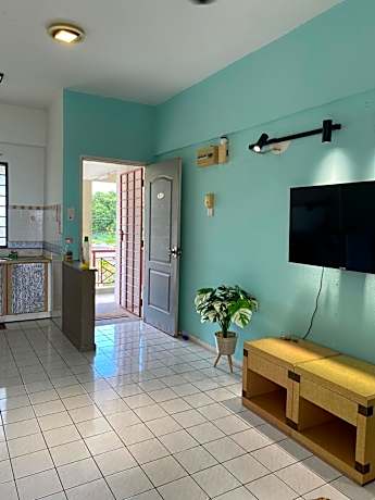 Studio Apartment W Seaview Netflix