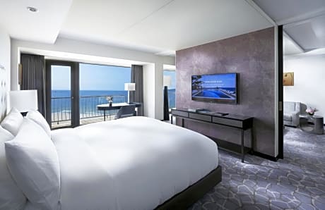 Junior Suite with Sea View - Main Building