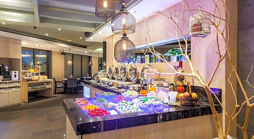 Pacific Business Hotel