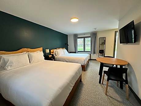 Queen Room with 2 Queen Beds