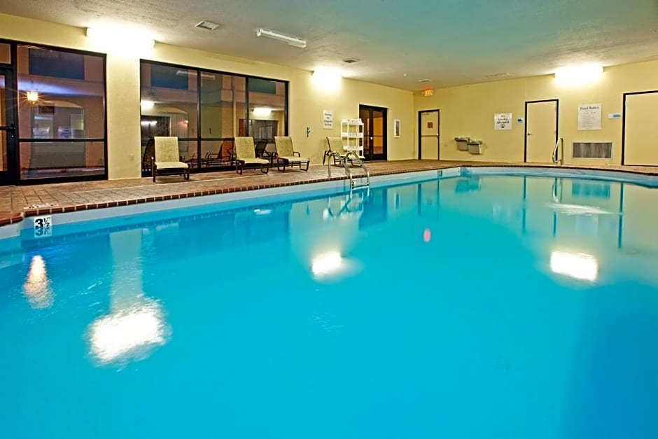 Holiday Inn Express Hotel & Suites Franklin By IHG