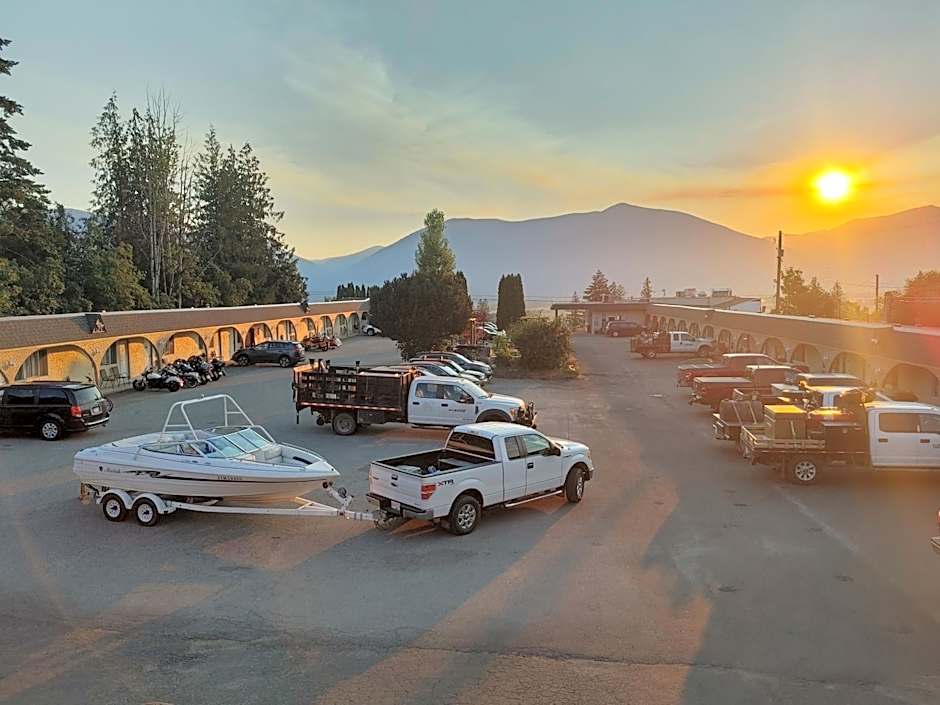 Magnuson Hotel Creston