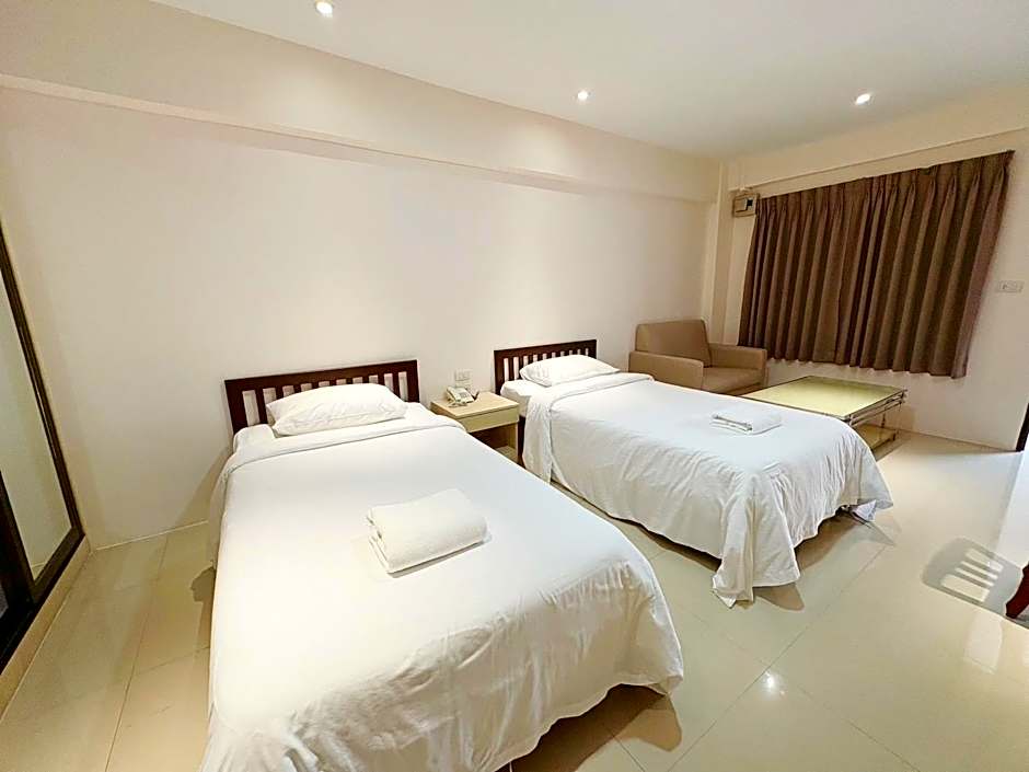 Golden House Service Apartment