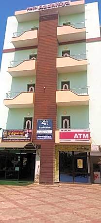 Hotel Aadhitiya
