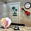 Hole Inn the Wall Hotel - Fort Walton Beach - Sunset Plaza - near Beaches & Hurlburt