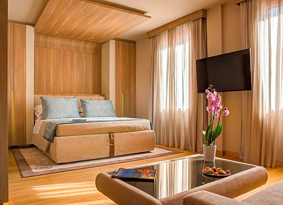 Miramare Suites