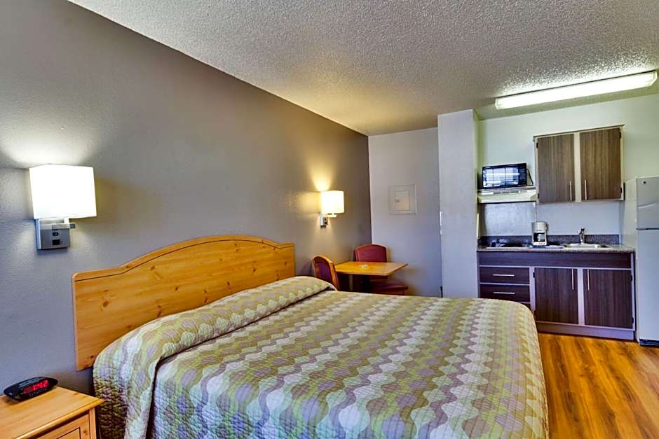 Studio 6-Dallas, TX - Garland - Northeast