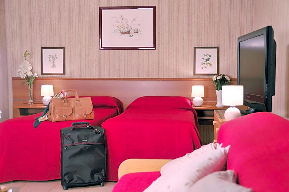 Hotel Residence Ulivi E Palme