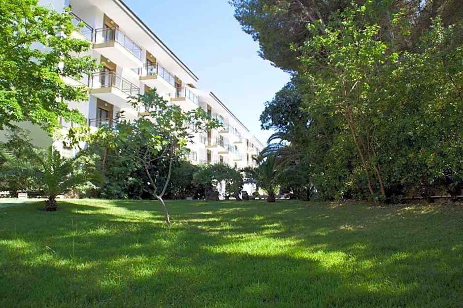 GUYA WAVE HOTEL
