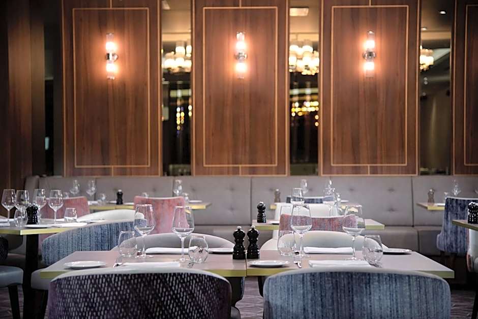 Crowne Plaza London Heathrow T4 By IHG