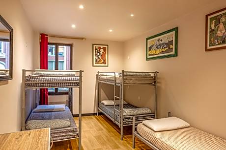 1 Person in 5-Bed Dormitory - Female Only