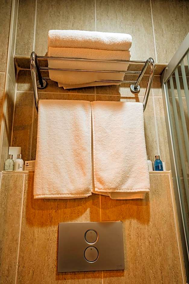 Gulliver Mansion Hotel